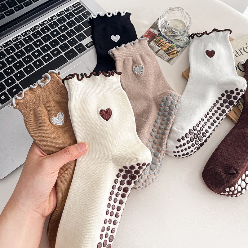 Yoga Socks Women Cotton Heart  - Yoga Mat 评论和价格